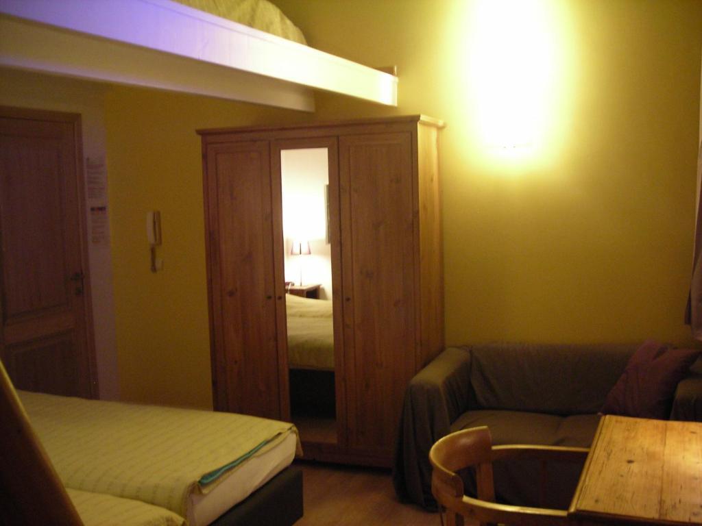 Hotel Huize Rafael Leuven Pokój zdjęcie